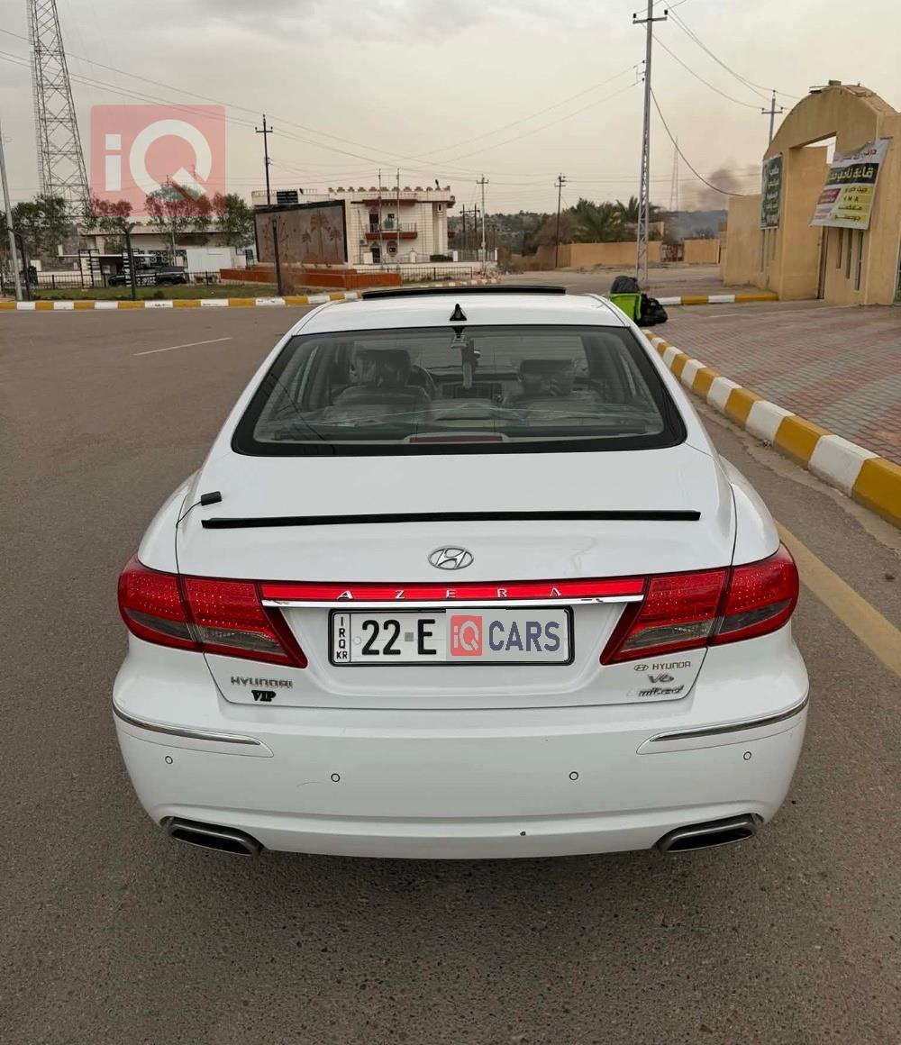 هیۆندای ازێرا